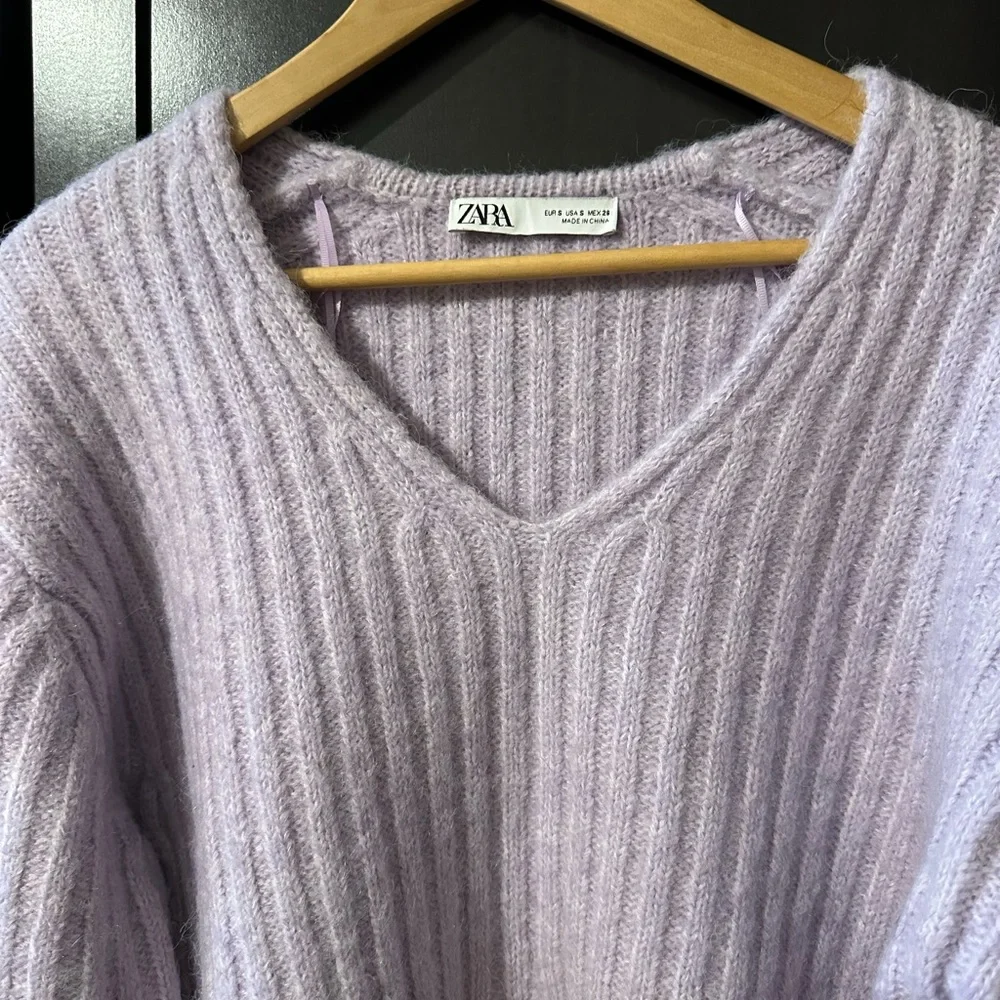 ZARA Cropped Sweater – Size Small 💜 - Picture 2 of 10